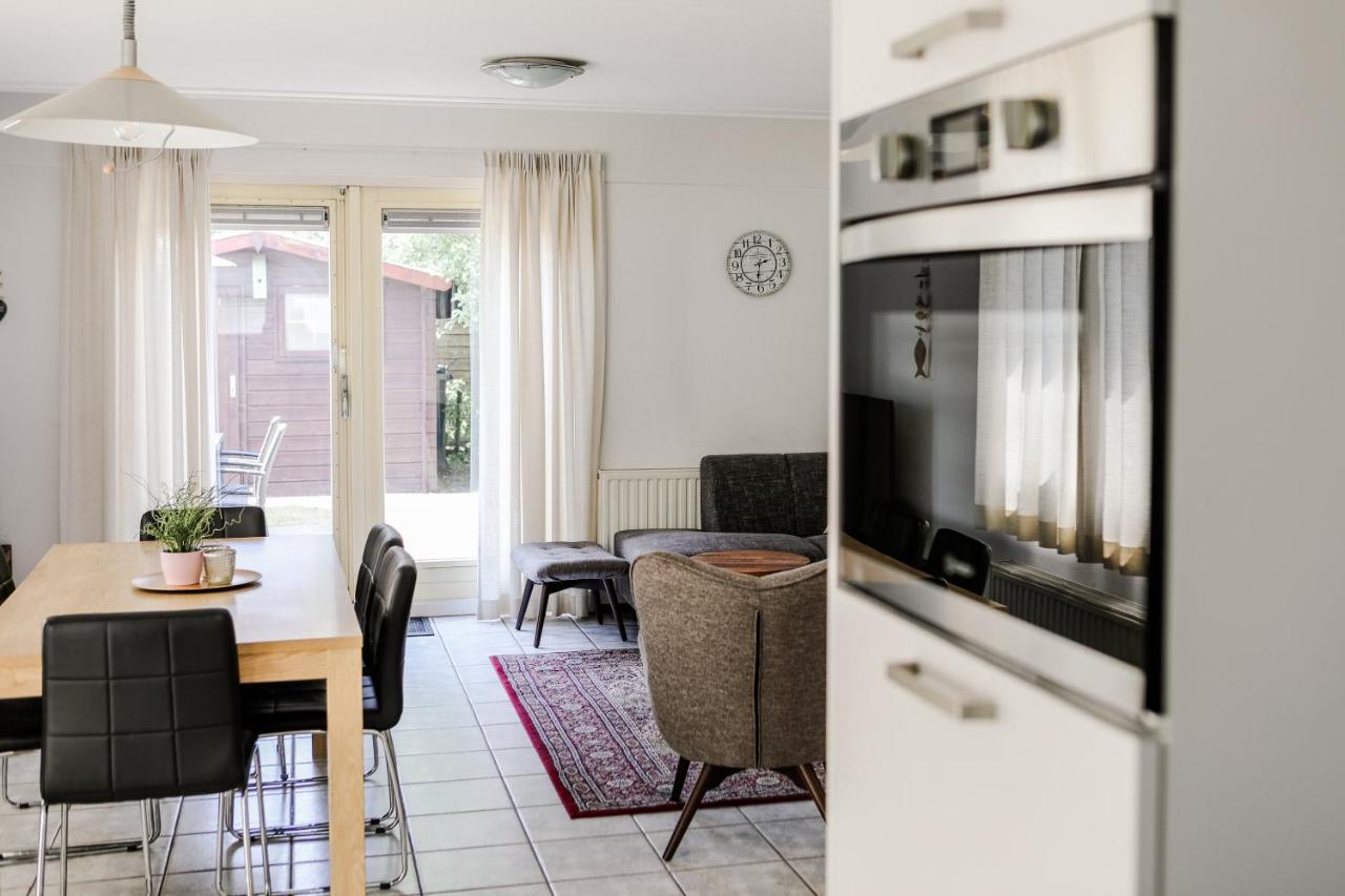 Onderdompeling Villa Wemeldinge Exteriör bild