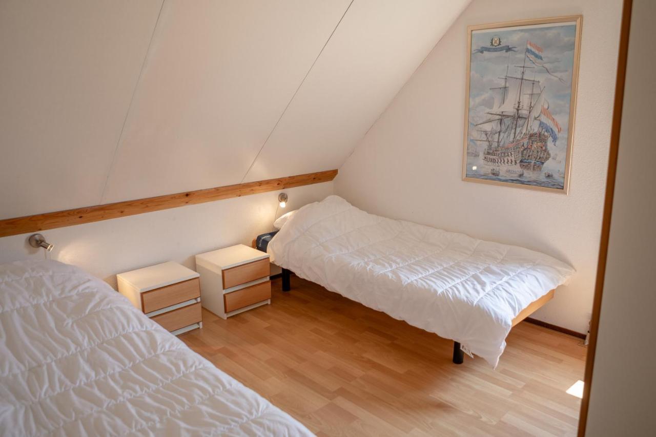 Onderdompeling Villa Wemeldinge Exteriör bild